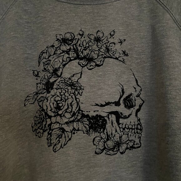 Torrid Size 2 Skull Grey Long Sleeve Sweater - Picture 3 of 7